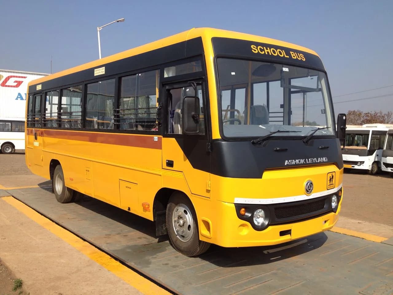 MiTR Bus — photograph 2