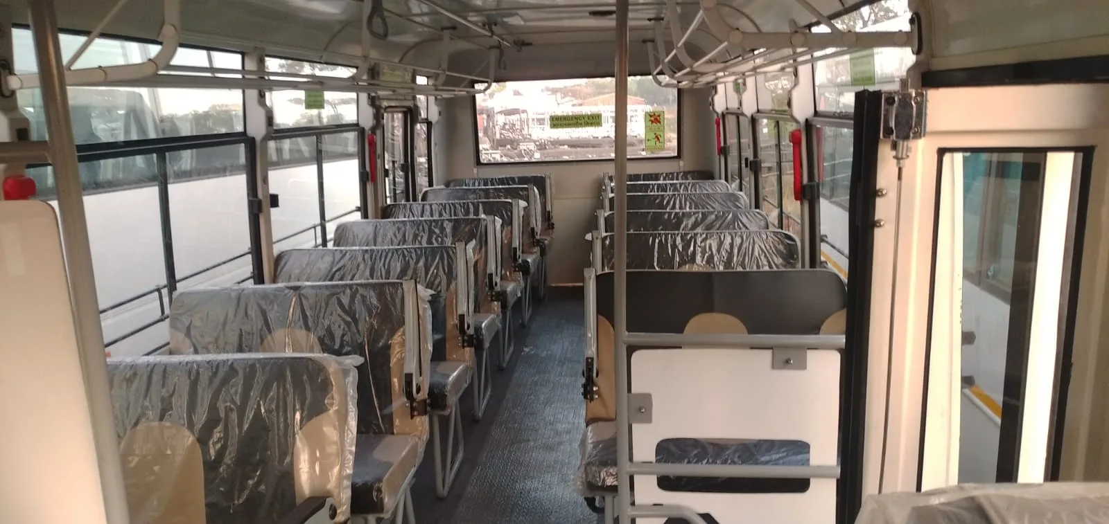 MiTR Bus — photograph 7
